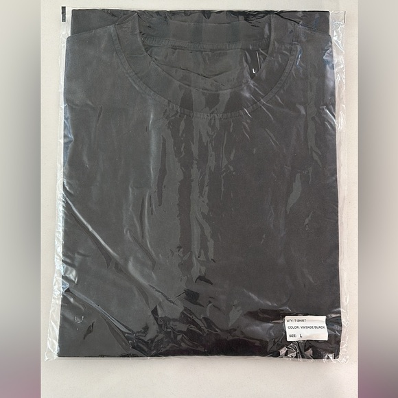 RUE PORTER- NWT -Mens Vintage Black T-Shirt - Picture 7 of 11